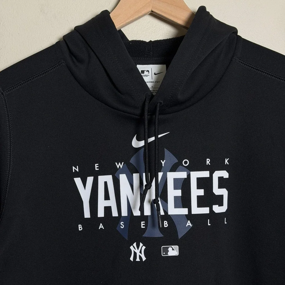 Nike Mens Hoodie Large Black New York Yankees MLB Therma-FIT Pullover